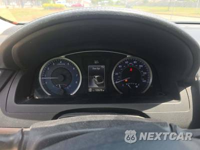 2016 Toyota Camry LE - zdjęcie 6 z 23 - miniatura