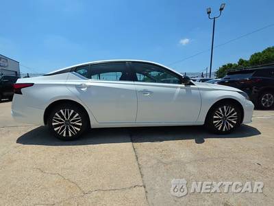 2024 Nissan Altima SV - zdjęcie 5 z 29 - miniatura