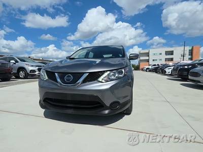 2019 Nissan Rogue Sport S - zdjęcie 2 z 34 - miniatura