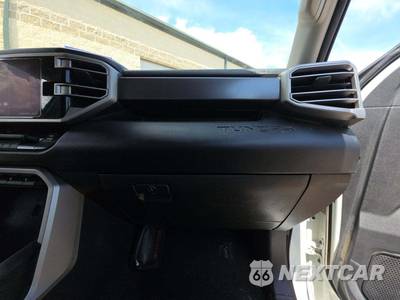 2024 Toyota Tundra SR5 Crew Cab Short Bed - zdjęcie 16 z 24 - miniatura