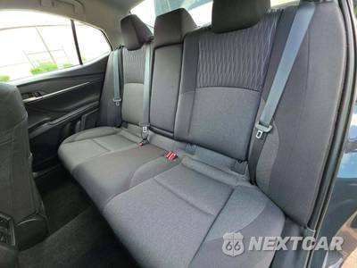 2026 Toyota Camry LE - zdjęcie 10 z 18 - miniatura