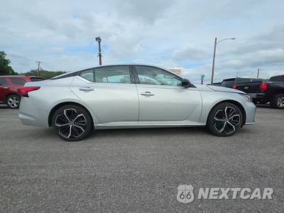 2024 Nissan Altima SR - zdjęcie 5 z 30 - miniatura