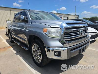 2016 Toyota Tundra 1794 Edition Crew Cab Short Bed - zdjęcie 4 z 23 - miniatura