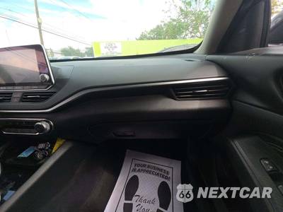 2021 Nissan Altima SV - zdjęcie 19 z 26 - miniatura