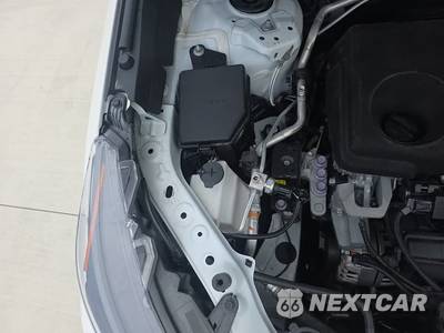 2021 Toyota RAV4 LE - zdjęcie 30 z 33 - miniatura