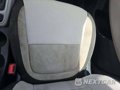 2025 Hyundai Venue SEL - zdjęcie 18 z 22 - miniatura