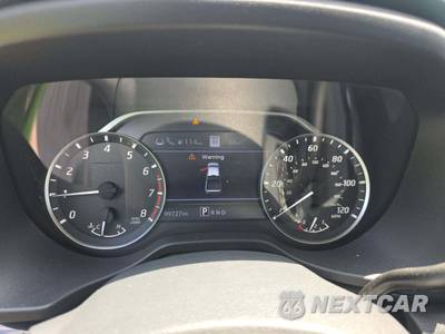 2021 Nissan TITAN SV Crew Cab Short Bed - zdjęcie 6 z 23 - miniatura