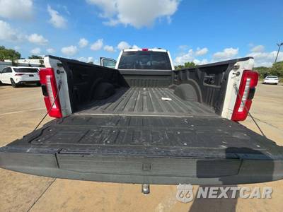 2023 Ford Super Duty F-350 Lariat Crew Cab Long Bed - zdjęcie 11 z 26 - miniatura
