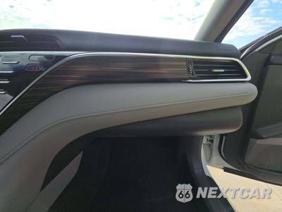 2018 Toyota Camry XLE - zdjęcie 16 z 20 - miniatura