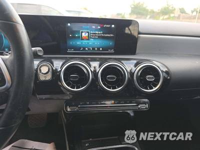 2019 Mercedes-Benz A 220 4MATIC - zdjęcie 7 z 29 - miniatura