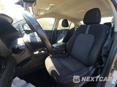 2022 Nissan Sentra SV - zdjęcie 3 z 22 - miniatura