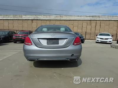 2015 Mercedes-Benz C 300 Sedan w/Luxury Pkg - zdjęcie 4 z 34 - miniatura
