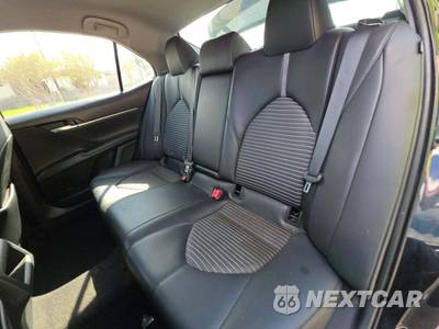 2021 Toyota Camry SE - zdjęcie 10 z 24 - miniatura