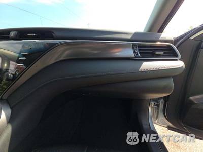 2019 Toyota Camry XSE - zdjęcie 16 z 21 - miniatura