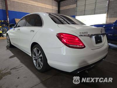 2017 Mercedes-Benz C 350e Sedan - zdjęcie 2 z 28 - miniatura