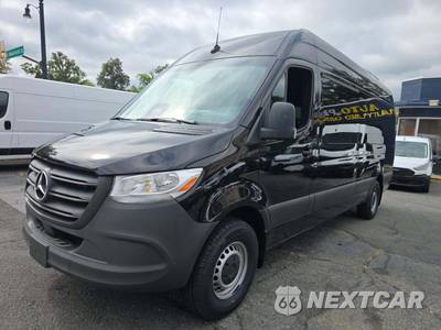 2025 Mercedes-Benz Sprinter 2500 Passenger Van High Roof 170.0" WB