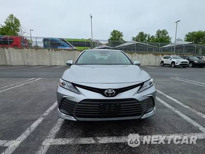 2024 Toyota Camry XLE - zdjęcie 2 z 30 - miniatura
