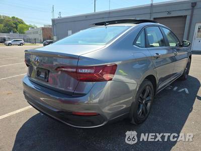 2022 Volkswagen Jetta SE - zdjęcie 3 z 35 - miniatura