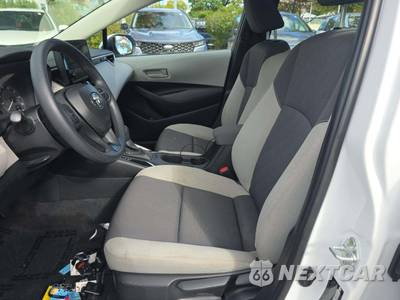 2025 Toyota Corolla LE Sedan - zdjęcie 3 z 23 - miniatura