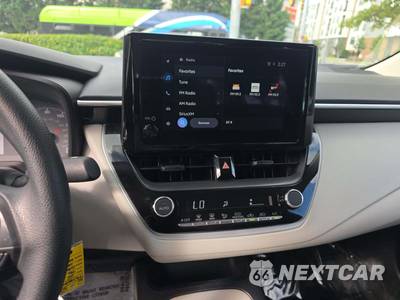 2025 Toyota Corolla LE Sedan - zdjęcie 7 z 23 - miniatura