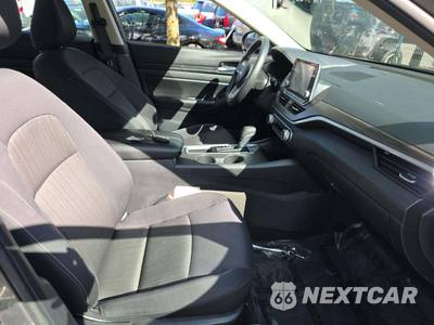 2025 Nissan Altima SV - zdjęcie 18 z 33 - miniatura