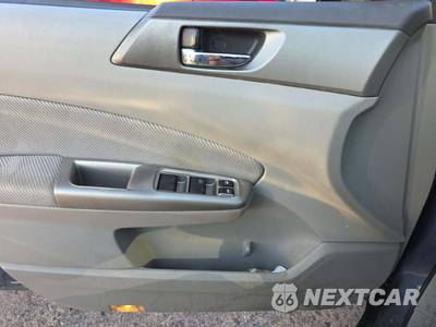 2010 Subaru Forester 2.5X Premium w/All Weather Pkg - zdjęcie 41 z 41 - miniatura