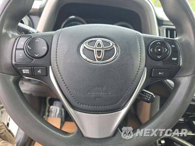 2018 Toyota RAV4 Hybrid LE - zdjęcie 32 z 36 - miniatura