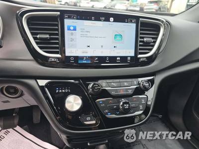 2026 Chrysler Pacifica Select 121.6" WB - zdjęcie 10 z 28 - miniatura