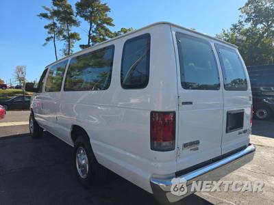 2010 Ford Super Duty E-350 Wagon XLT 138.0" WB - zdjęcie 2 z 30 - miniatura