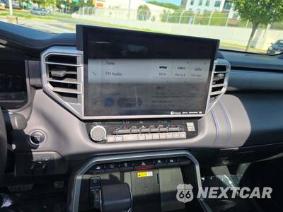 2023 Toyota Tundra Platinum Crew Cab Short Bed - zdjęcie 7 z 27 - miniatura