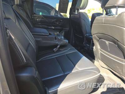 2023 Ram 1500 Limited Crew Cab Short Bed - zdjęcie 16 z 28 - miniatura