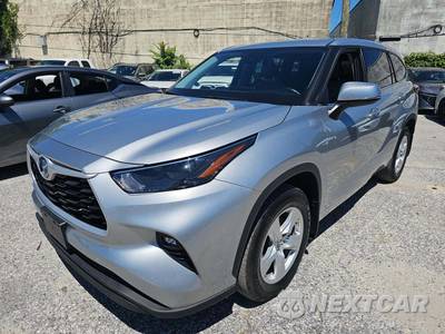 2022 Toyota Highlander Hybrid LE - zdjęcie 1 z 23 - miniatura