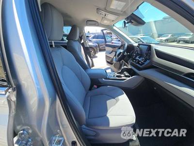 2022 Toyota Highlander Hybrid LE - zdjęcie 19 z 23 - miniatura