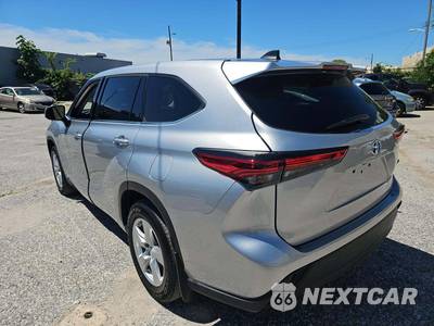 2022 Toyota Highlander Hybrid LE - zdjęcie 2 z 23 - miniatura