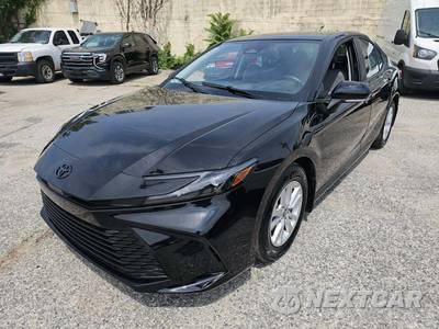 2025 Toyota Camry LE - zdjęcie 1 z 21 - miniatura
