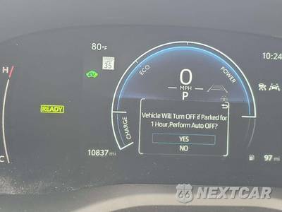 2025 Toyota Camry LE - zdjęcie 9 z 21 - miniatura