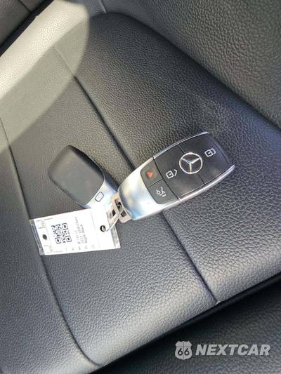 2022 Mercedes-Benz GLB 250 4MATIC - zdjęcie 8 z 22 - miniatura