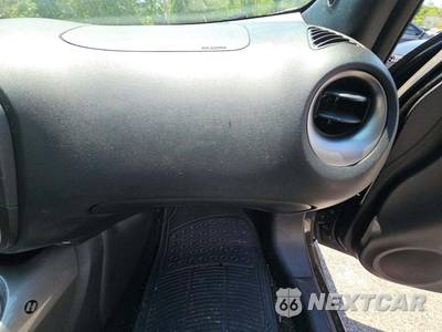 2013 Nissan JUKE S - zdjęcie 19 z 26 - miniatura
