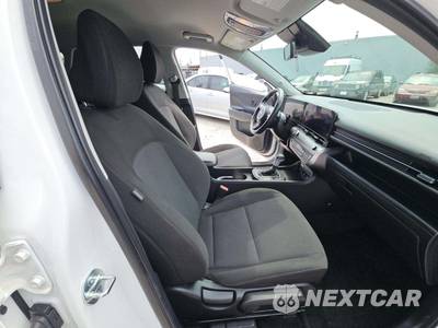 2025 Hyundai Kona SEL - zdjęcie 18 z 21 - miniatura