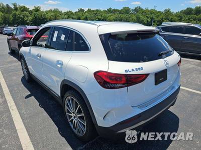2021 Mercedes-Benz GLA 250 4MATIC - zdjęcie 2 z 22 - miniatura