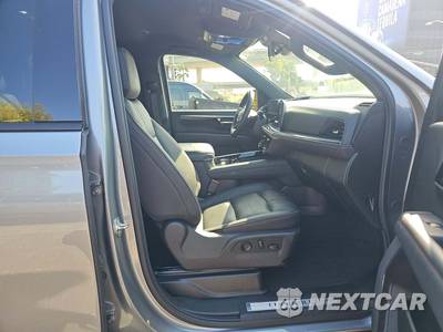 2026 Chevrolet Suburban RST 1SP - zdjęcie 19 z 27 - miniatura