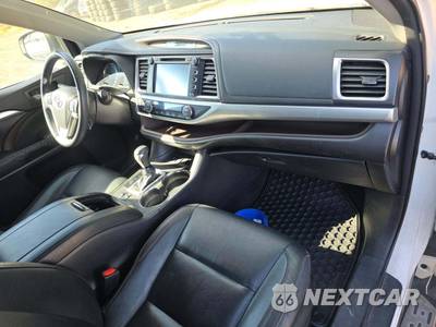 2016 Toyota Highlander Hybrid XLE - zdjęcie 20 z 24 - miniatura