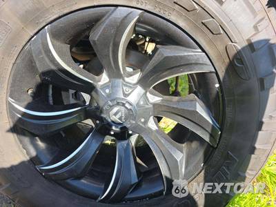 2011 Chevrolet Suburban 1500 LT 1LT - zdjęcie 31 z 34 - miniatura