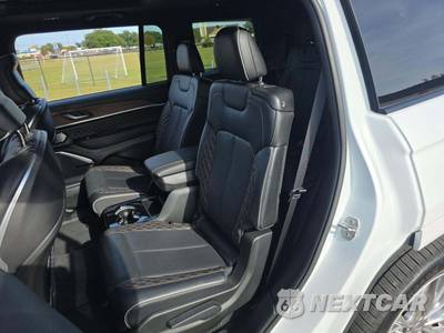 2022 Jeep Grand Cherokee L Summit - zdjęcie 10 z 27 - miniatura