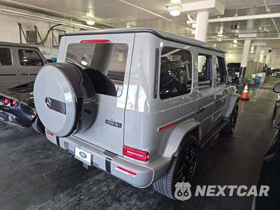 2025 Mercedes-Benz G 550 4MATIC - zdjęcie 3 z 22 - miniatura