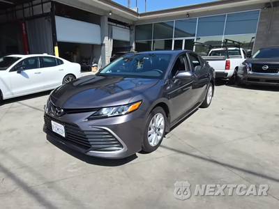 2023 Toyota Camry LE - zdjęcie 1 z 29 - miniatura