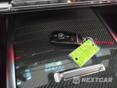 2025 Mercedes-Benz AMG G 63 4MATIC - zdjęcie 8 z 20 - miniatura