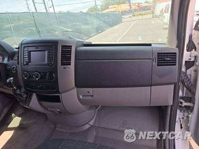 2017 Mercedes-Benz Sprinter 3500XD Cargo Van DRW High Roof 170.3" WB - zdjęcie 19 z 32 - miniatura