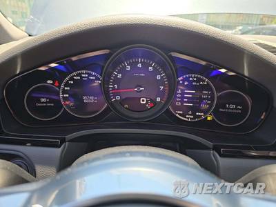 2019 Porsche Cayenne - zdjęcie 9 z 26 - miniatura
