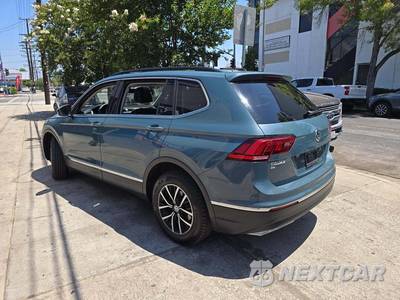 2021 Volkswagen Tiguan SE - zdjęcie 2 z 21 - miniatura